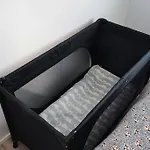 Cozy Two Bedroom Apartment, Near Saerkaenniemi And