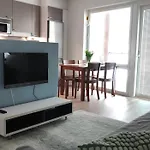 Cozy Two Bedroom Apartment, Near Saerkaenniemi And 坦佩雷