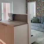 Cozy Two Bedroom Apartment, Near Saerkaenniemi And * 坦佩雷